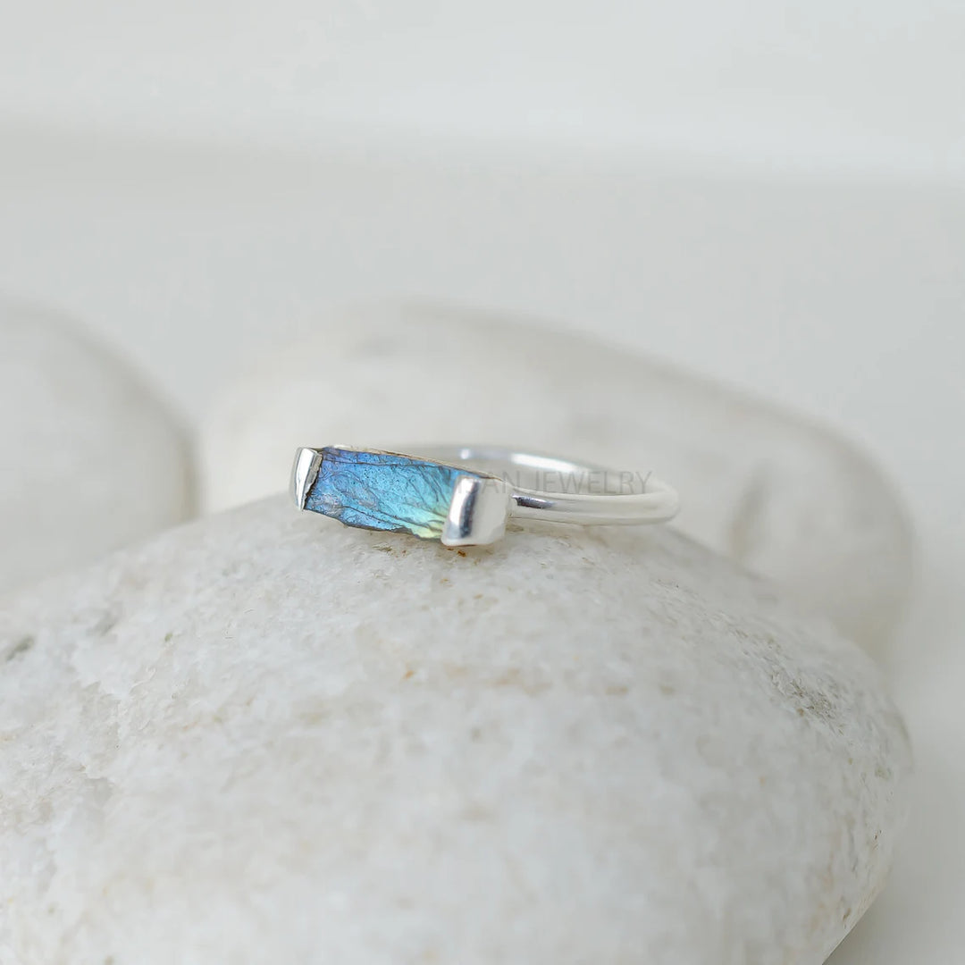 Raw Labradorite Stick Ring: Sterling Silver Rough Gemstone, Boho Jewelry
