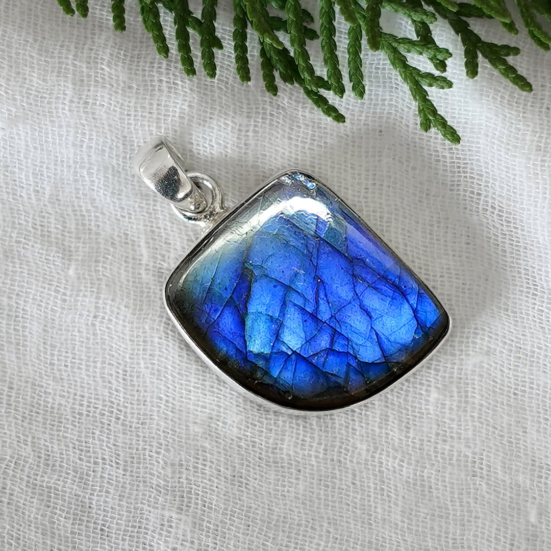 Blue Fire Labradorite Cabochon Pendant: 925 Sterling Silver Boho Charm