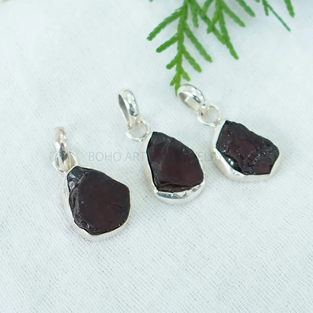 Raw Garnet Pendant Necklace, 925 Sterling Silver, Handmade Crystal Jewelry, Rough Stone, January Birthstone, Healing Necklace, Gift for Her