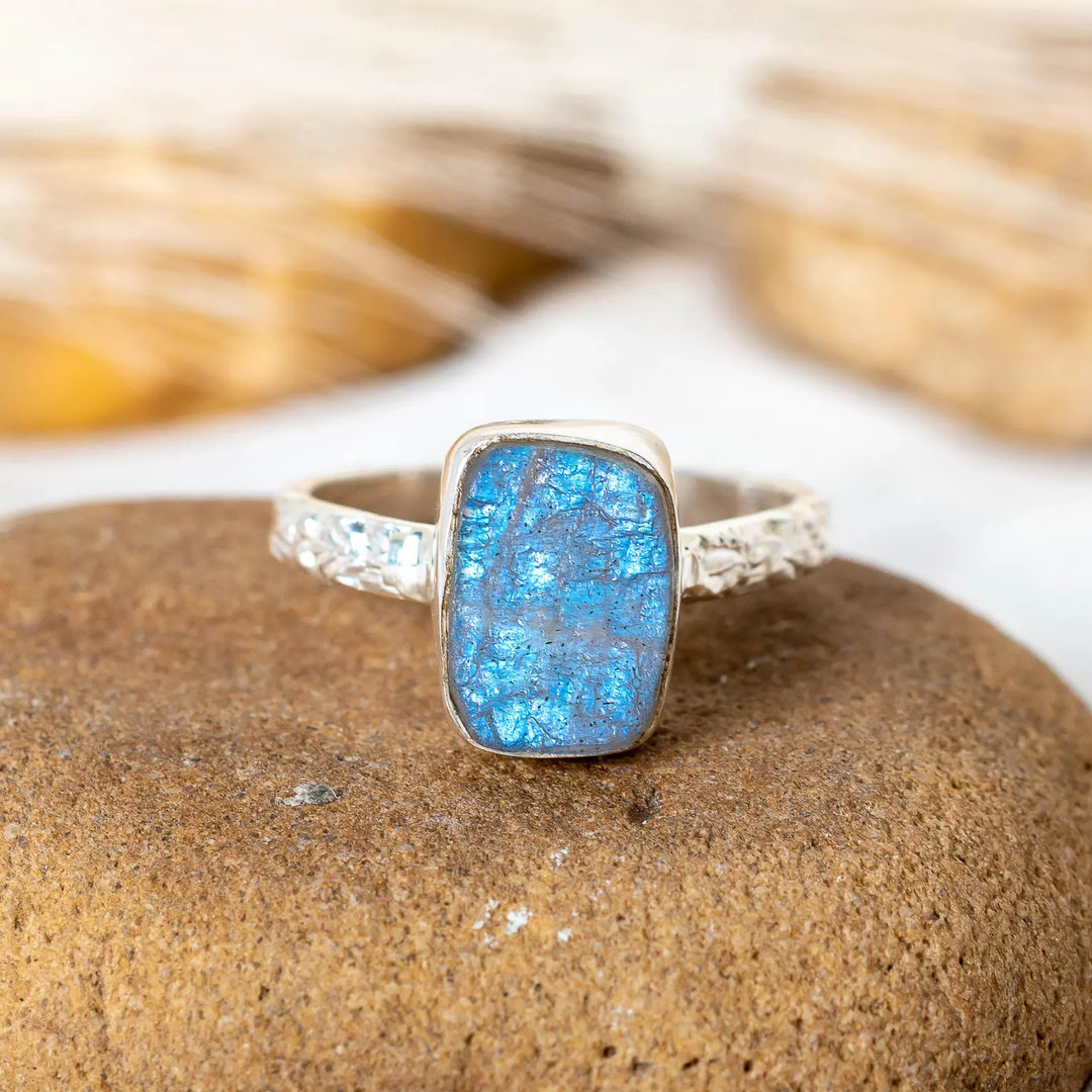 Raw Labradorite Sterling Silver Ring: Floral Boho Gemstone