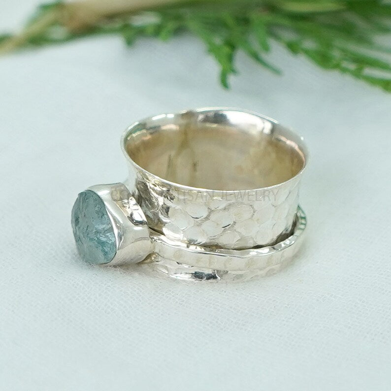 Raw Aquamarine Spinner Ring: Hammered Sterling Silver Band, Boho Crystal
