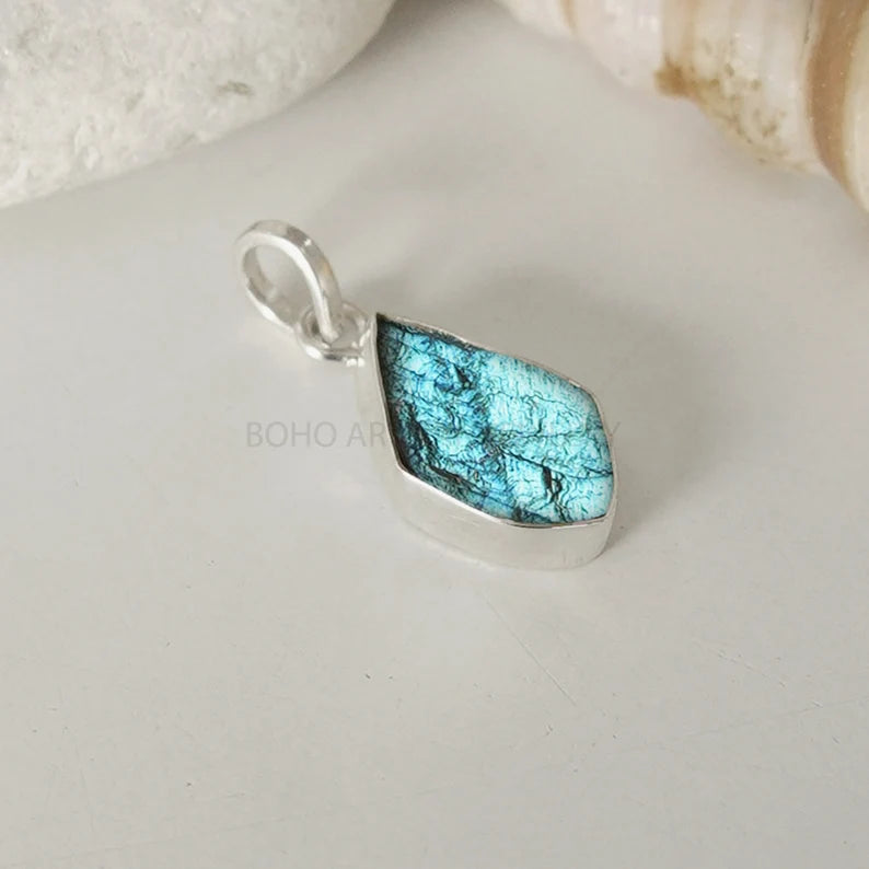 Raw Labradorite Pendant, Blue Labradorite Necklace, Raw Gemstone Jewelry, Handmade, Valentine's Day Gift, Healing Crystal, Gift For Her