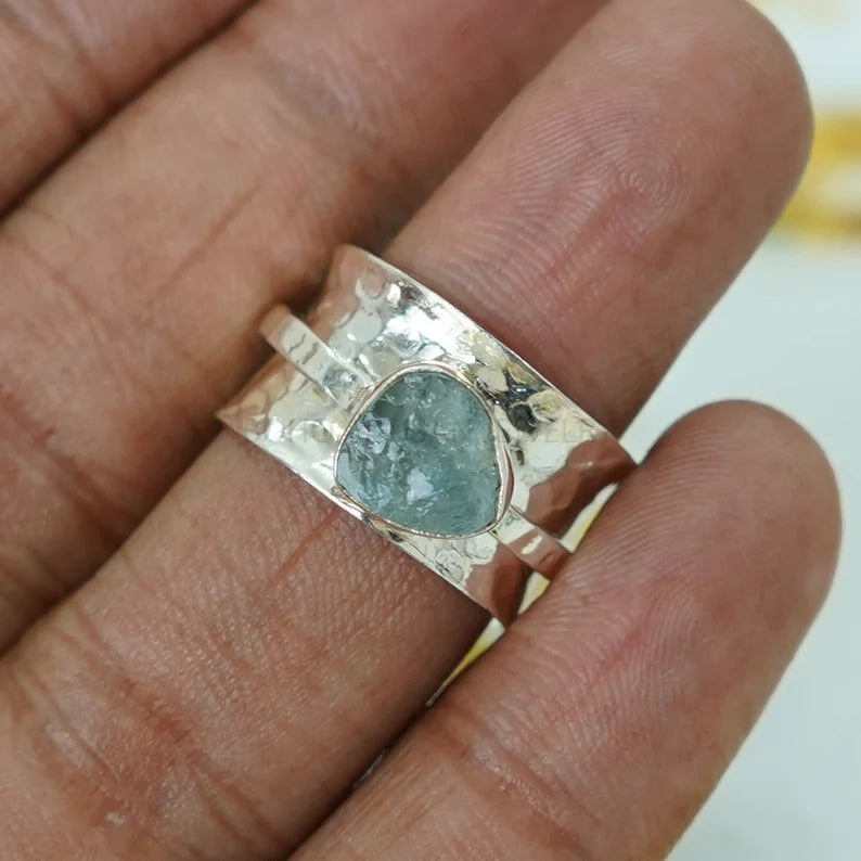 Raw Aquamarine Spinner Ring: Hammered Sterling Silver Band, Boho Crystal