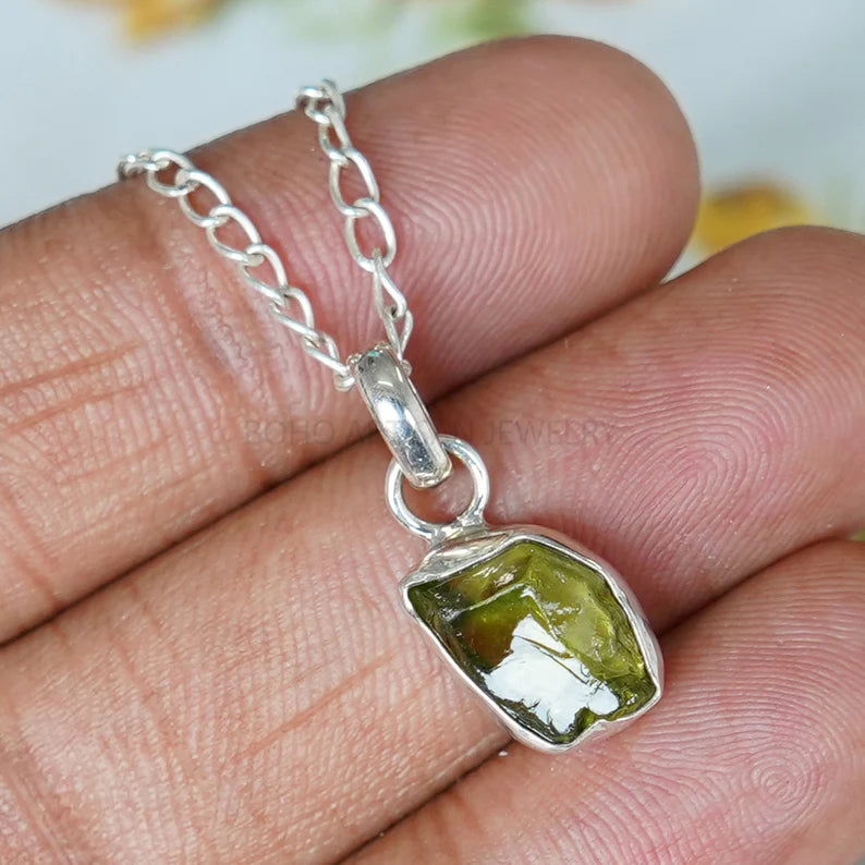 Raw Peridot Pendant, Peridot Crystal Pendant, August Birthstone, Raw Gemstone Pendant, Healing Crystal, Peridot Necklace - Gift for Her