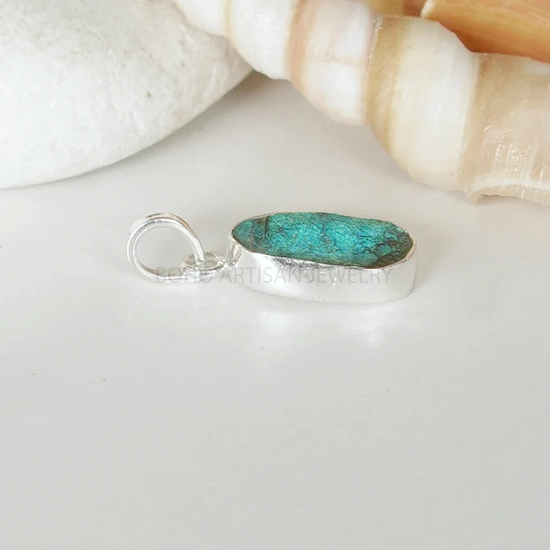 Raw Labradorite Pendant, Blue Labradorite Necklace, Raw Gemstone Jewelry, Handmade, Valentine's Day Gift, Healing Crystal, Gift For Her