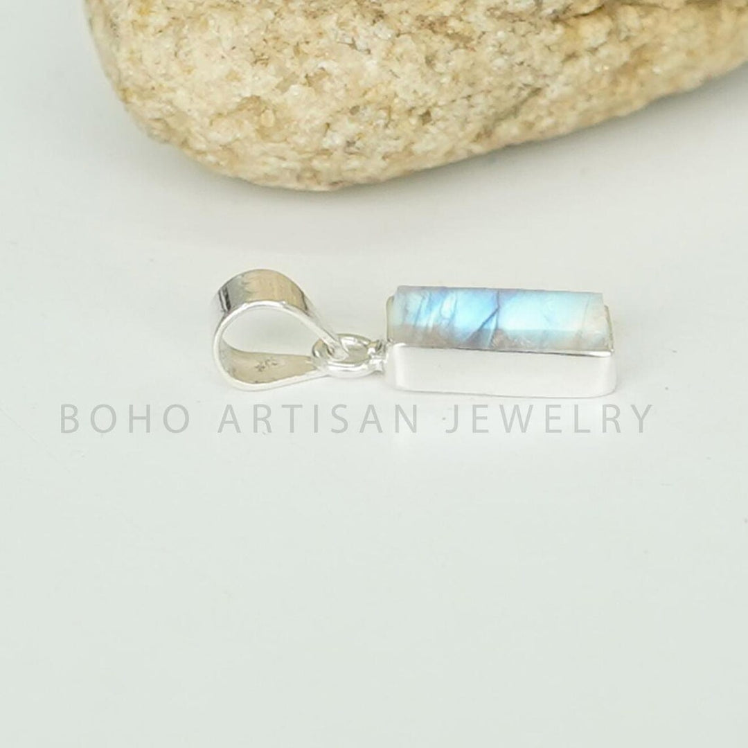 Rainbow Moonstone Pendant, Raw Moonstone Crystal Necklace Pendant, Raw Gemstone Jewelry, June Birthstone, Healing Crystal, Gift for Her