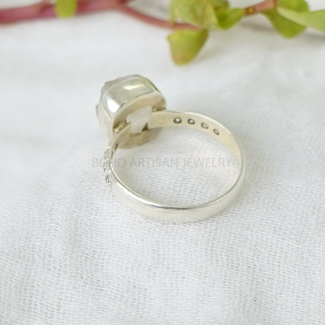 Moonstone Floral Thin Band Ring, Raw Crystal Ring, Silver Handmade Ring, Boho Ring, Blue Fire Moonstone, Rough Stone, July Birthstone Gift