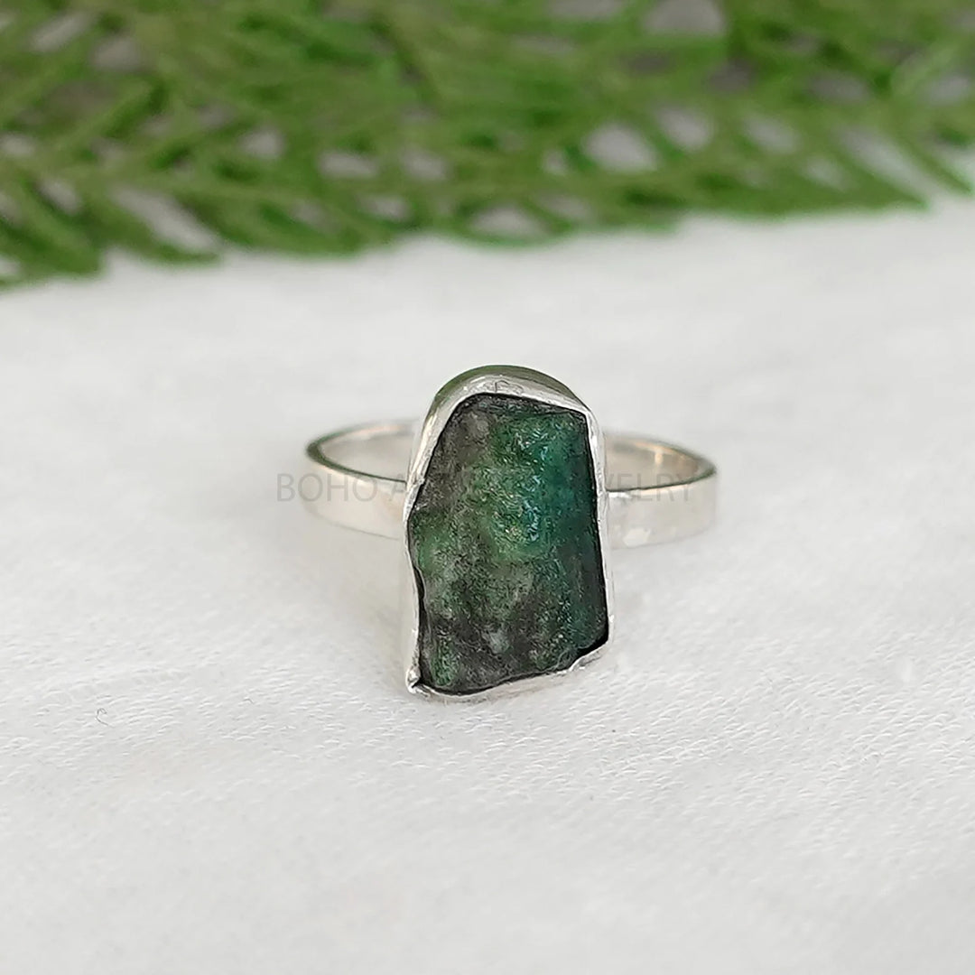 Raw Emerald Ring - Emerald Crystal Ring - Silver Handmade Ring - Boho Ring - Natural Emerald - Rough Stone Ring - Birthday Gift For Her