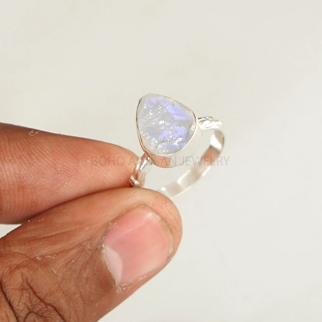 Raw Moonstone Floral Band Ring, Raw Crystal Ring, Silver Handmade Jewelry, Boho Ring Blue Fire Moonstone, Rough Stone Ring, July Birthstone