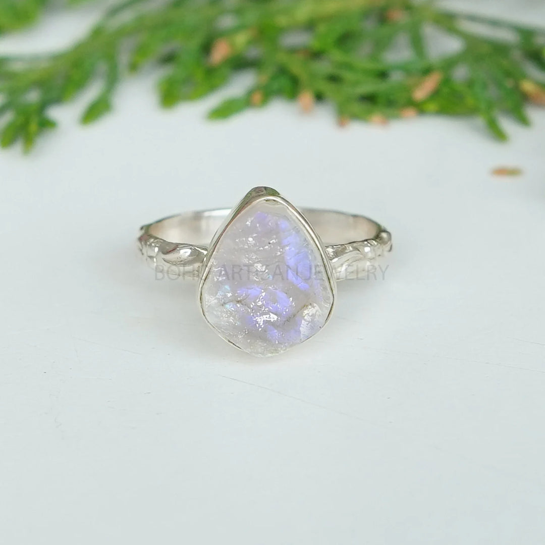 Raw Moonstone Floral Band Ring, Raw Crystal Ring, Silver Handmade Jewelry, Boho Ring Blue Fire Moonstone, Rough Stone Ring, July Birthstone
