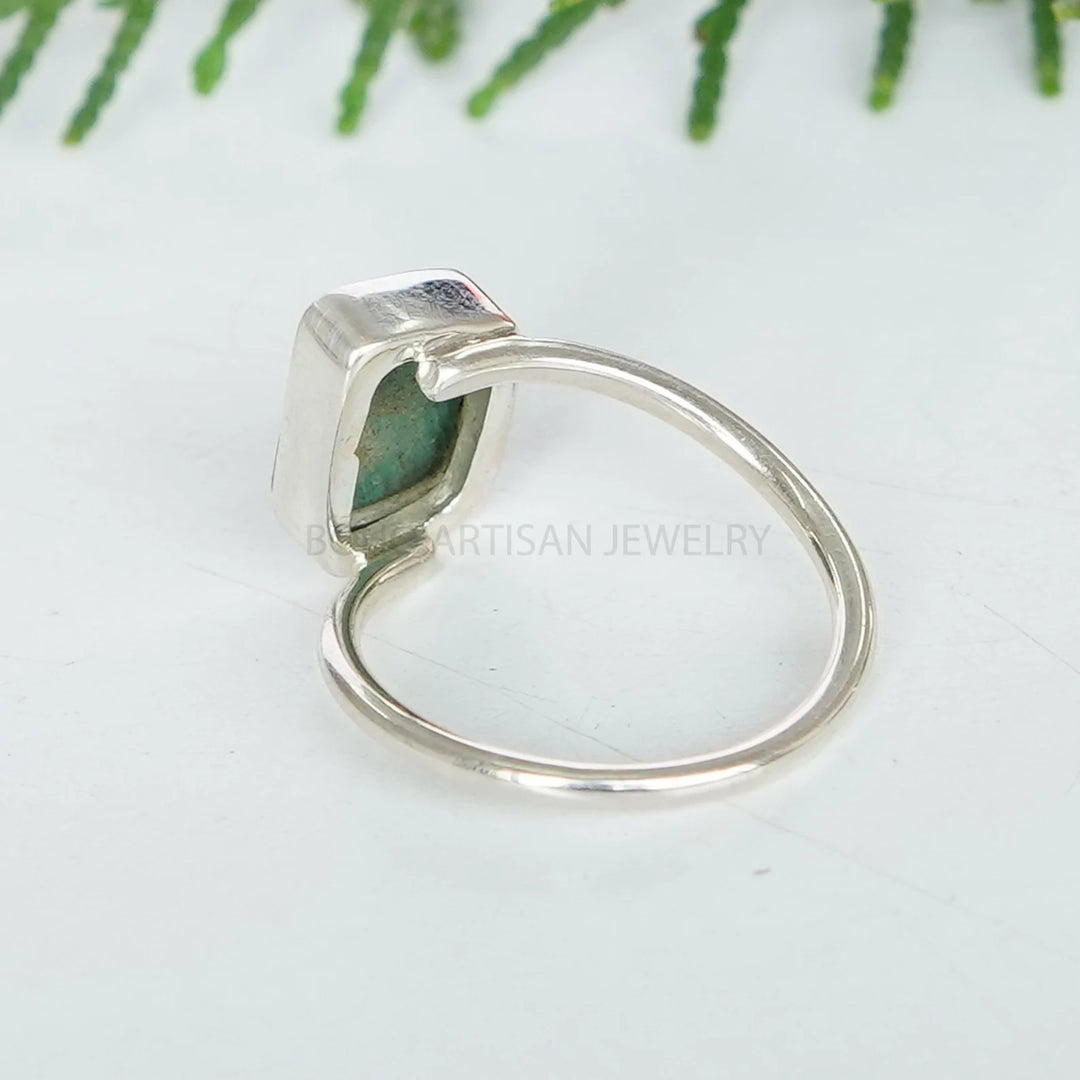 Malachite Sterling Silver Ring: Polished Slice, Twisted Band, Boho Jewelry