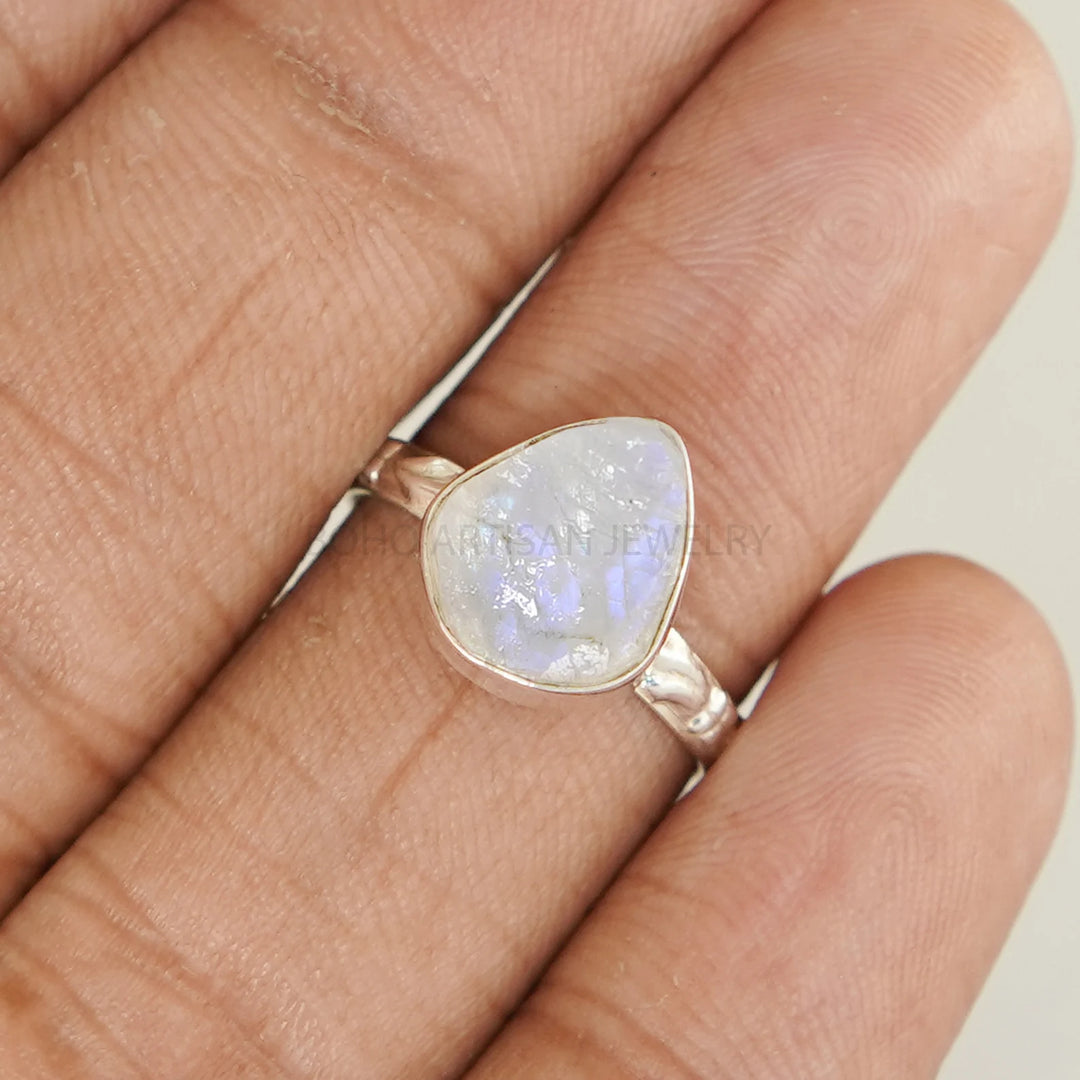 Raw Moonstone Floral Band Ring, Raw Crystal Ring, Silver Handmade Jewelry, Boho Ring Blue Fire Moonstone, Rough Stone Ring, July Birthstone
