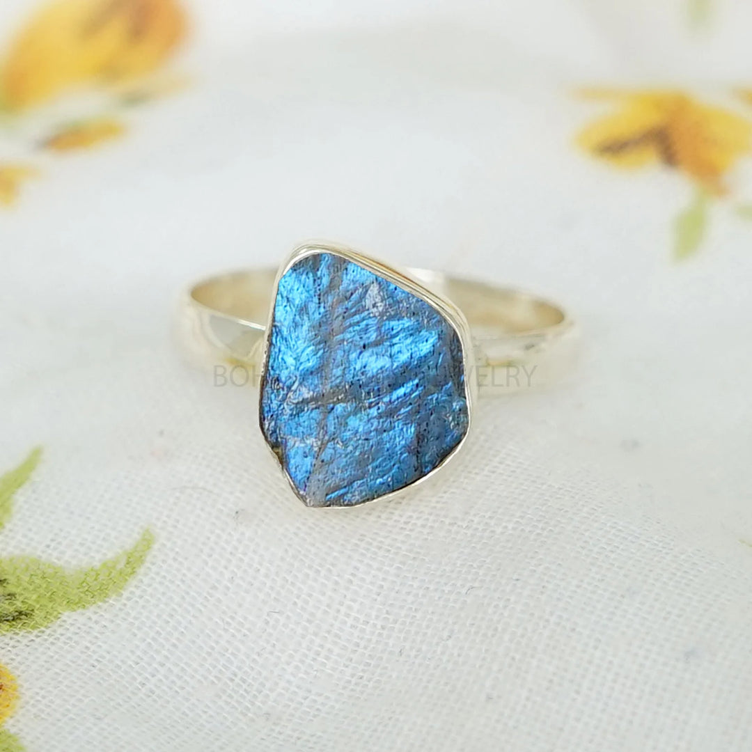 Raw Labradorite Ring, Blue Fire Labradorite Ring, Stacking Ring, Handmade Labradorite Ring, Raw Mineral Jewelry, Boho Ring, Gift for her
