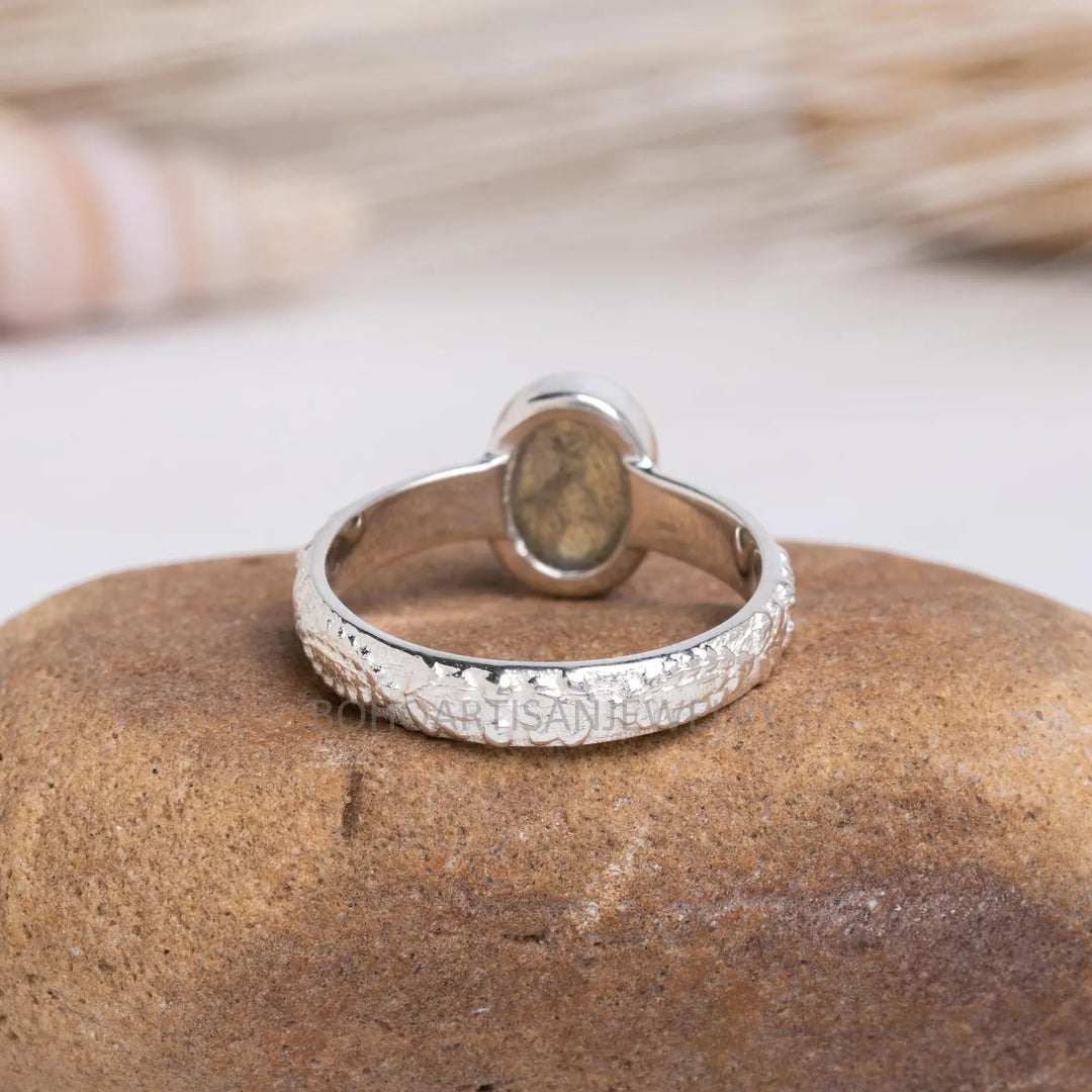 Blue Fire Labradorite Ring, Floral Band Ring, Sterling Silver Ring, Handmade Jewelry, Stacking Ring, Gemstone Ring, Boho Ring, Gift for her