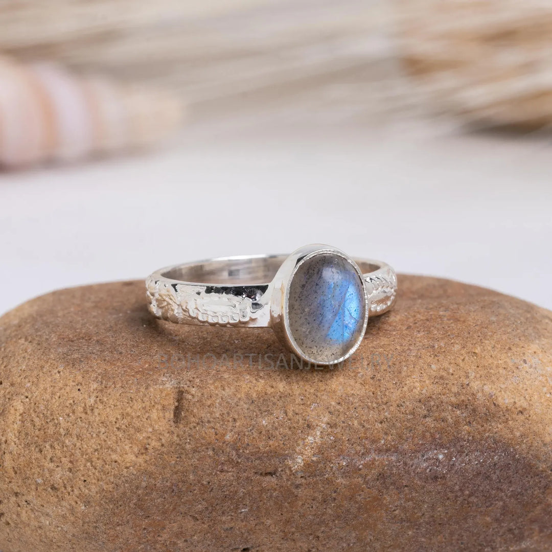 Blue Fire Labradorite Ring, Floral Band Ring, Sterling Silver Ring, Handmade Jewelry, Stacking Ring, Gemstone Ring, Boho Ring, Gift for her