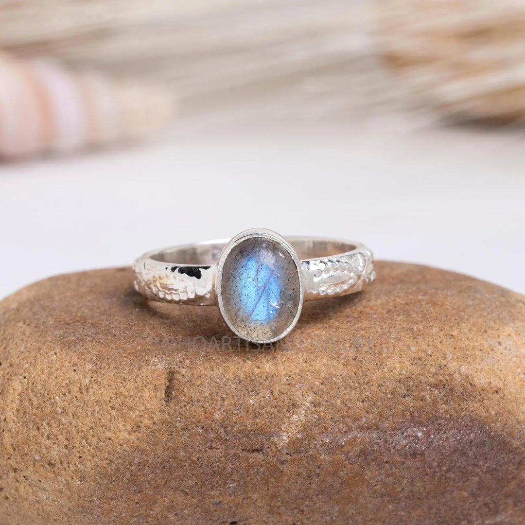Blue Fire Labradorite Ring, Floral Band Ring, Sterling Silver Ring, Handmade Jewelry, Stacking Ring, Gemstone Ring, Boho Ring, Gift for her