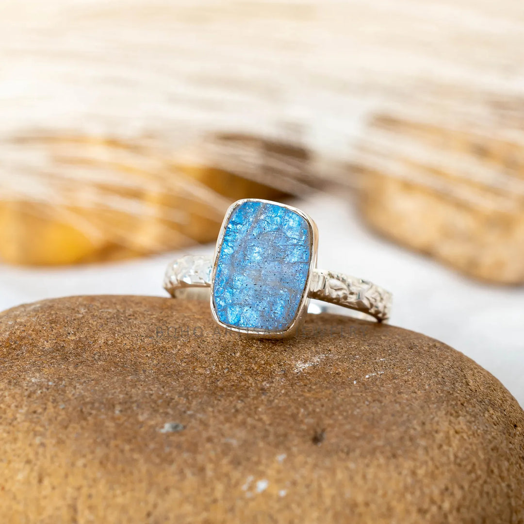 Raw Labradorite Sterling Silver Ring: Floral Boho Gemstone