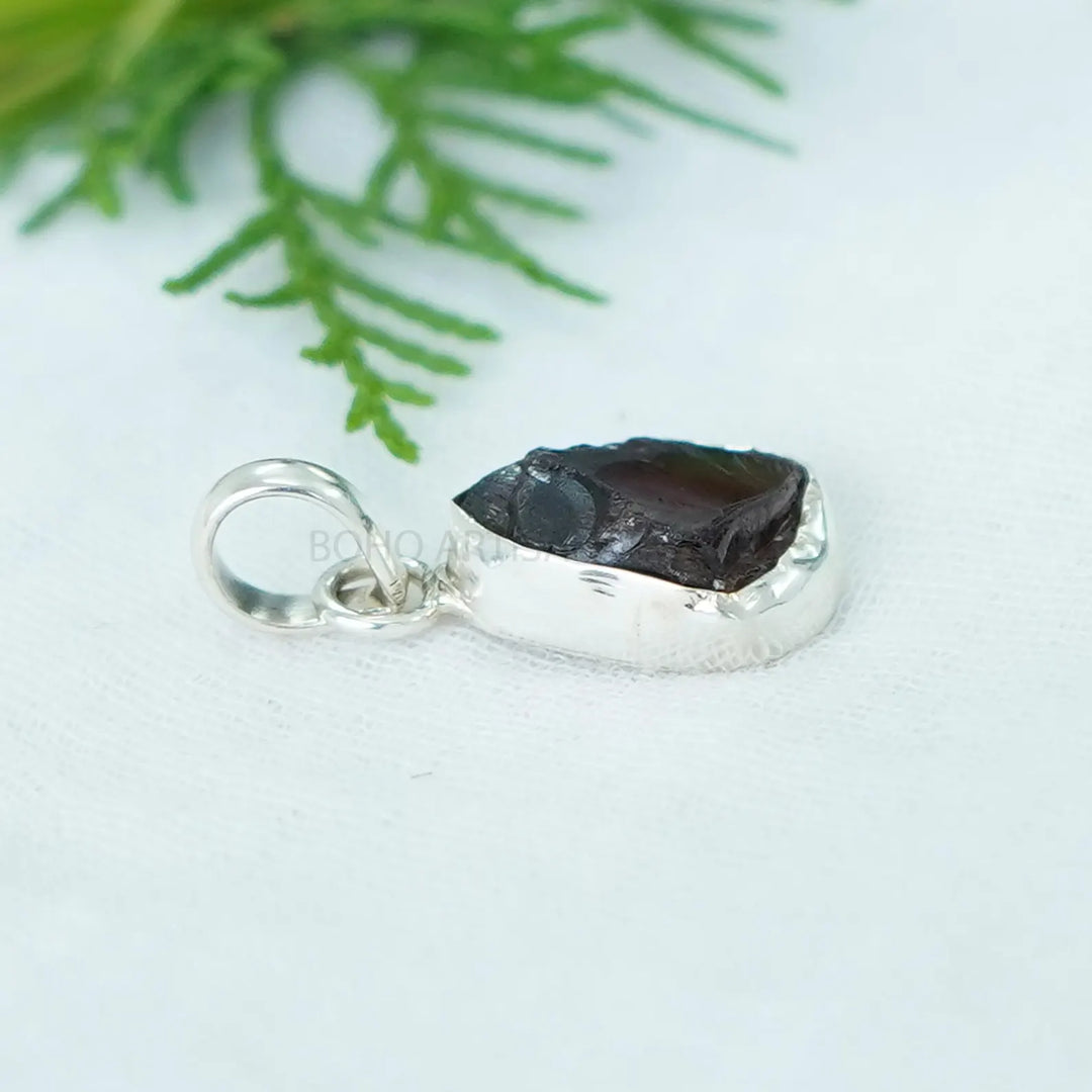 Raw Garnet Pendant Necklace, 925 Sterling Silver, Handmade Crystal Jewelry, Rough Stone, January Birthstone, Healing Necklace, Gift for Her